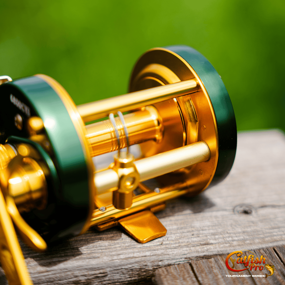 Catfish Pro 6800 CTS Round Baitcaster Reel | 40 lb Max Drag