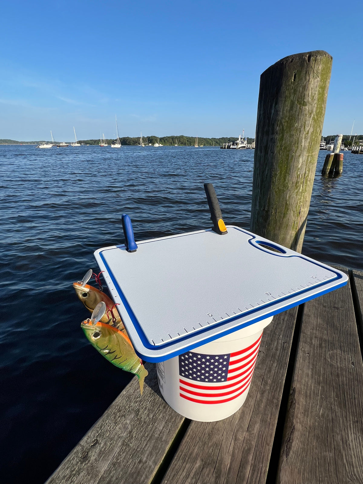 TRAPSKI Bucket Board | Made in USA | Marine-Grade HDPE | Fits 5-Gallon Buckets & Coolers | Integrated Ruler | Non-Skid Feet | Fillet, Bait Prep & Gear