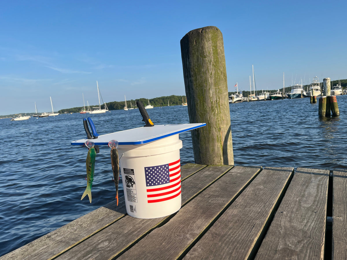 TRAPSKI Bucket Board | Made in USA | Marine-Grade HDPE | Fits 5-Gallon Buckets & Coolers | Integrated Ruler | Non-Skid Feet | Fillet, Bait Prep & Gear
